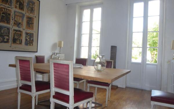 Maison à vendre    8 pièces • 216 m2 Tonnay-Charente