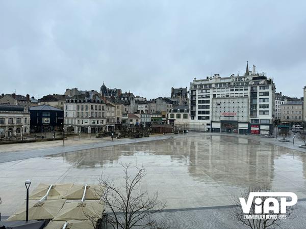 PLACE DE LA REPUBLIQUE - PLATEAU DE BUREAUX , Limoges PLACE DE LA REPUBLIQUE - PLATEAU DE BUREAUX , Limoges