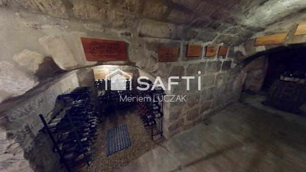 Ambiance chaleureuse dans cette maison familial, dans un secteur calme et recherché à 5 minutes du centre ville ,à decouvrir sans tarder!