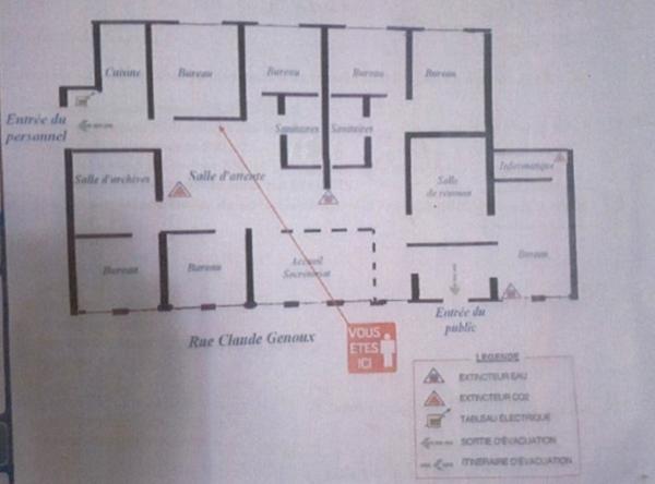 Bureau - 9 pièces - 215 m²