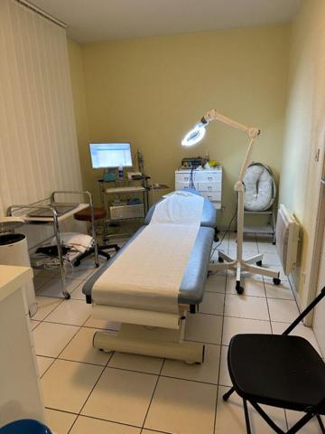 Local professionnel ou appartement  Sainte Luce Sur Loire 2 pièce(s) 48 m2