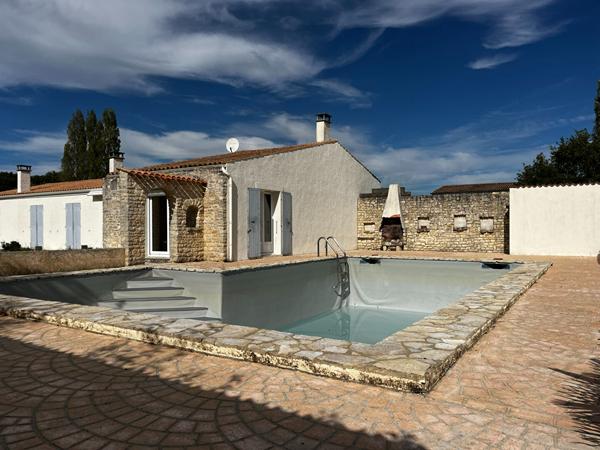 Maison Le Château de 143 m² avec piscine