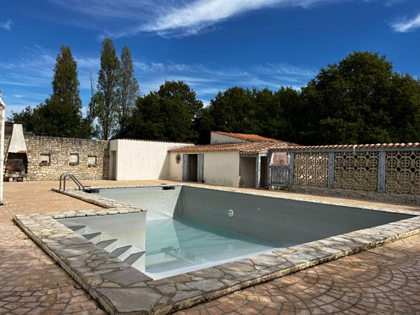 Maison Le Château de 143 m² avec piscine