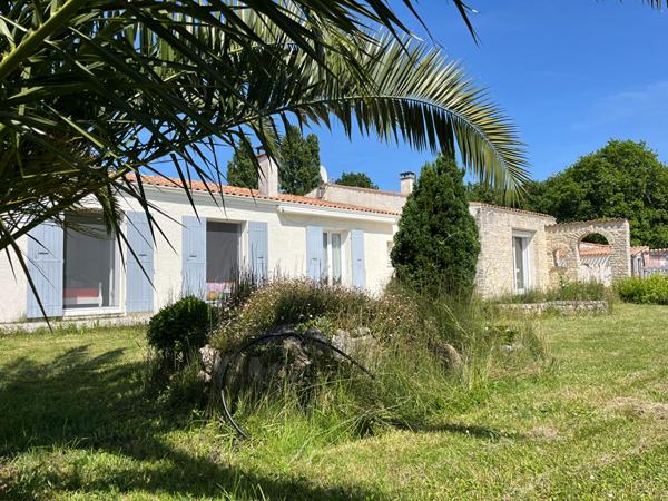 Maison Le Château de 143 m² avec piscine