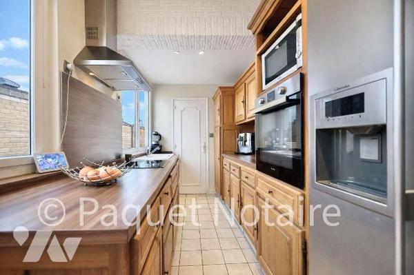 Maison de Ville type saint quentinoise, proche secteur de Neuville
Comprenant, entrée, double ...