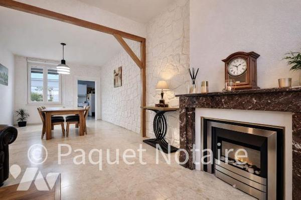 Maison de Ville type saint quentinoise, proche secteur de Neuville
Comprenant, entrée, double ...