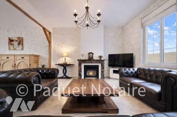 Maison de Ville type saint quentinoise, proche secteur de Neuville
Comprenant, entrée, double ...