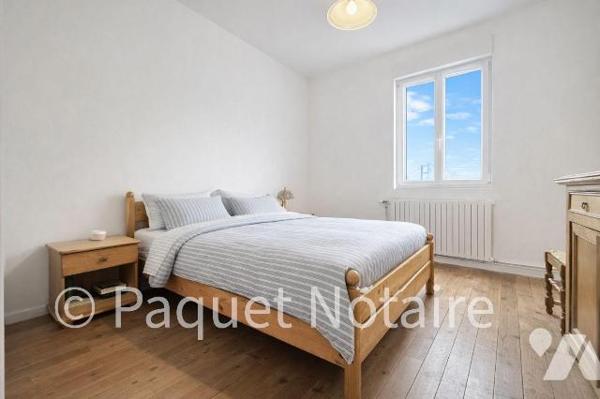 Maison de Ville type saint quentinoise, proche secteur de Neuville
Comprenant, entrée, double ...