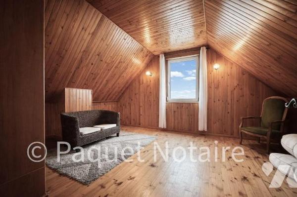 Maison de Ville type saint quentinoise, proche secteur de Neuville
Comprenant, entrée, double ...