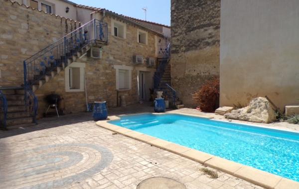 Vente Domaine 10 LOGEMENTS à rafraîchir Boujan-sur-libron