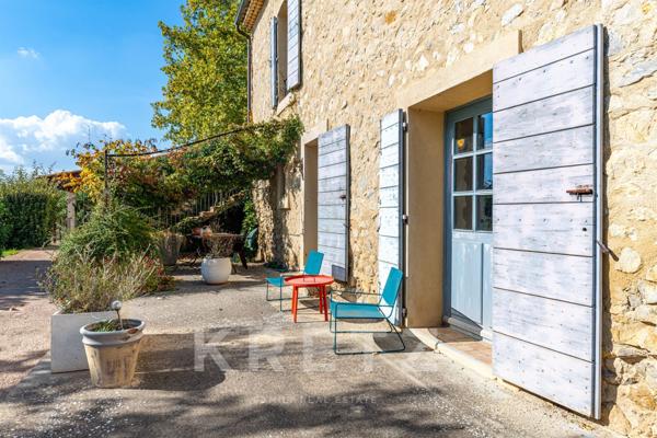 Ancienne Ferme entièrement rénovée de 700 m²  à Gréoux-les-Bains