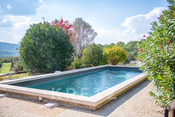 Ancienne Ferme entièrement rénovée de 700 m²  à Gréoux-les-Bains