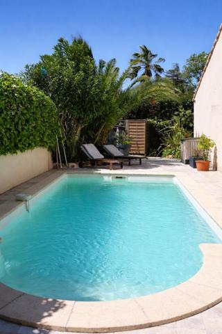 Maison 5 pièces-piscine-jardin-garage