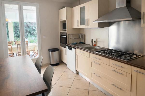 Maison 5 pièces-piscine-jardin-garage