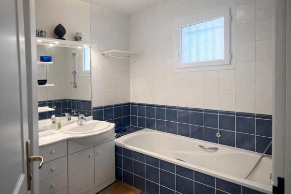 Maison 5 pièces-piscine-jardin-garage