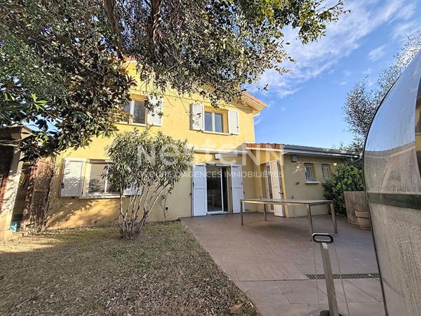 Maison individuelle de 7 Pièces avec 5 chambres Piscine Proche Centre Ville - 69500 BRON