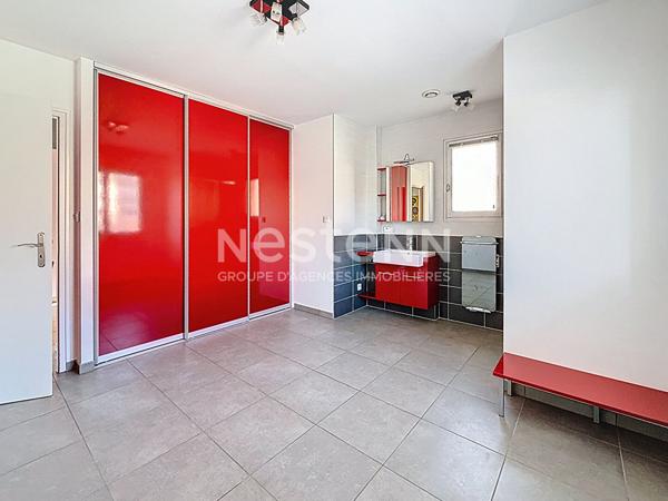 Maison individuelle de 7 Pièces avec 5 chambres Piscine Proche Centre Ville - 69500 BRON