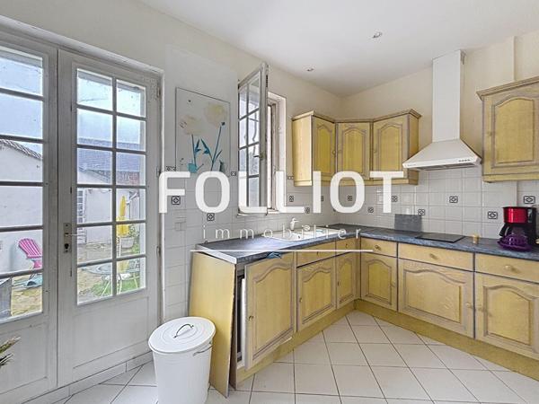 Maison spacieuse 8 pièces à vendre à Dives-sur-Mer - Réf 144418