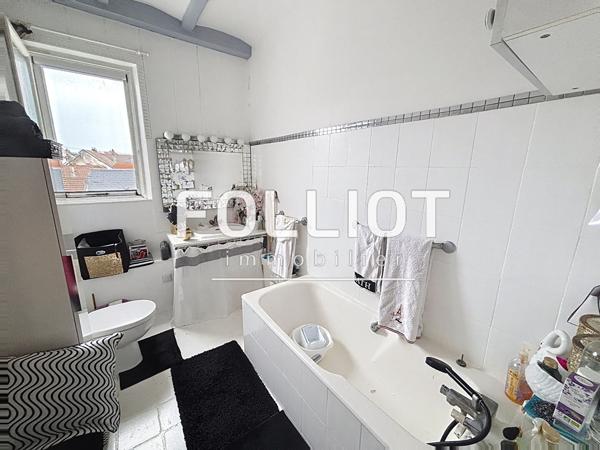 Maison spacieuse 8 pièces à vendre à Dives-sur-Mer - Réf 144418