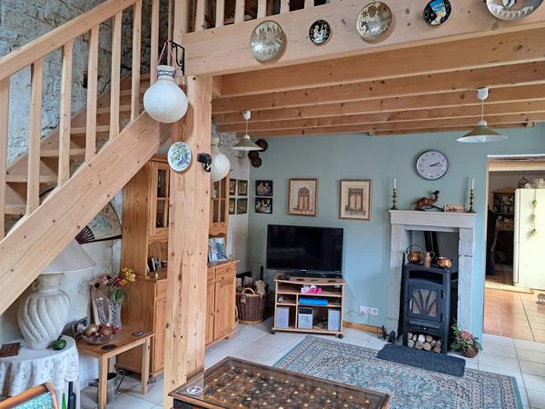 Maison de village confortable, pleine de charme et de caractère