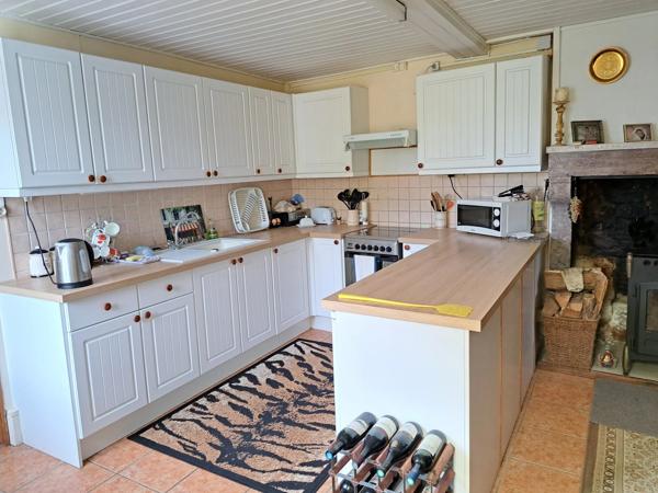 Maison de village confortable, pleine de charme et de caractère