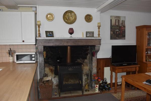 Maison de village confortable, pleine de charme et de caractère