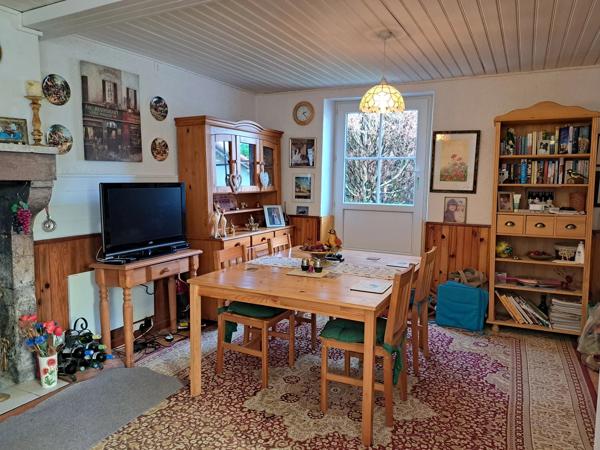 Maison de village confortable, pleine de charme et de caractère