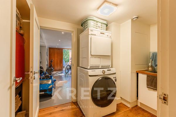 MOUGINS DOMAINE SECURISE : VILLA FAMILIALE 7 CHAMBRES