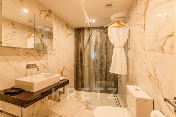MOUGINS DOMAINE SECURISE : VILLA FAMILIALE 7 CHAMBRES
