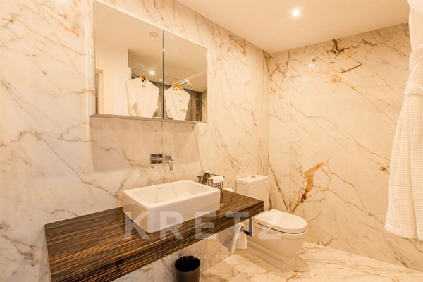 MOUGINS DOMAINE SECURISE : VILLA FAMILIALE 7 CHAMBRES