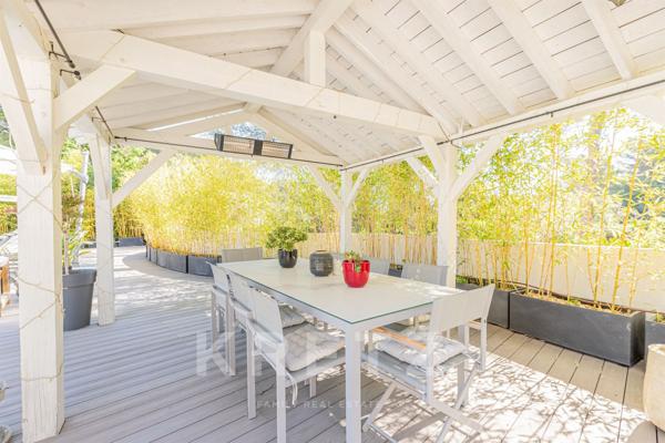 MOUGINS DOMAINE SECURISE : VILLA FAMILIALE 7 CHAMBRES