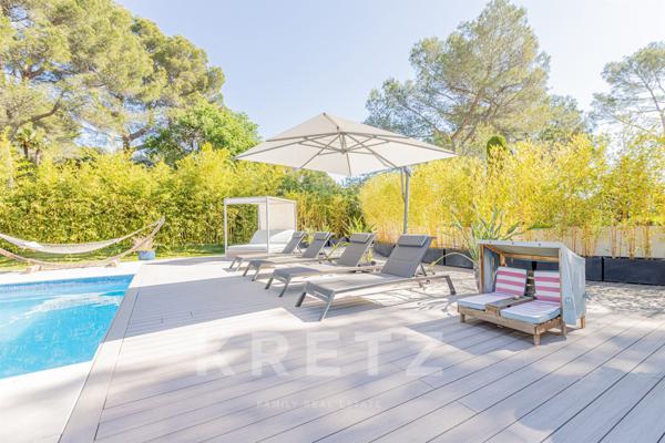 MOUGINS DOMAINE SECURISE : VILLA FAMILIALE 7 CHAMBRES