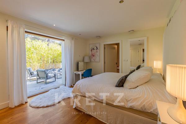MOUGINS DOMAINE SECURISE : VILLA FAMILIALE 7 CHAMBRES