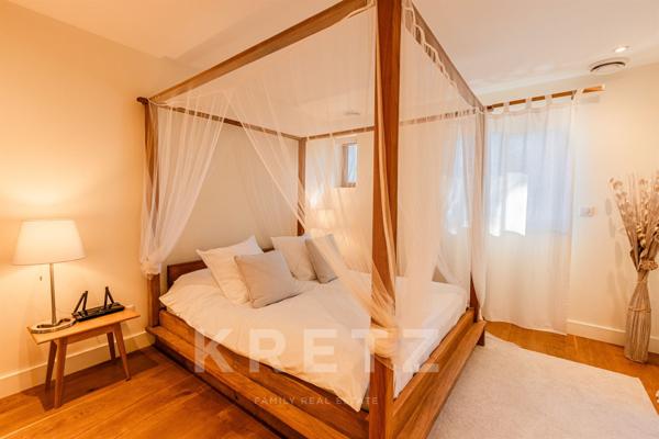 MOUGINS DOMAINE SECURISE : VILLA FAMILIALE 7 CHAMBRES