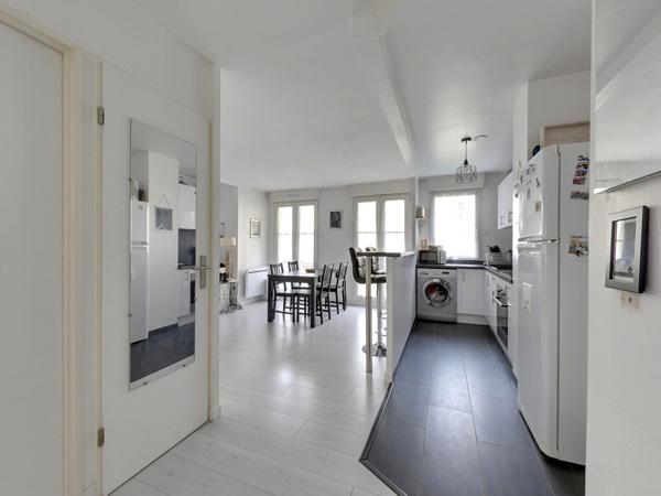 Vente exclusivité quartier mairie Appartement Pontault Combault 2 pièces 47.75 m2 - deux balcons - un box