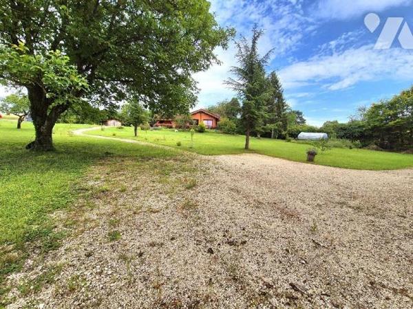 Chalet lumineux et chaleureux à Lignerolles
Niché au coeur de la charmante ville de Lignerolle...