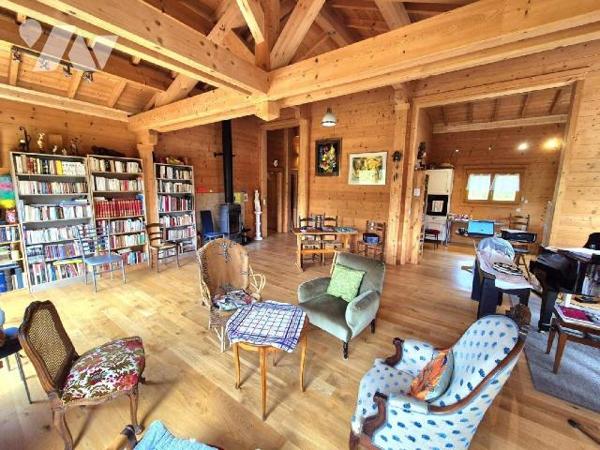 Chalet lumineux et chaleureux à Lignerolles
Niché au coeur de la charmante ville de Lignerolle...