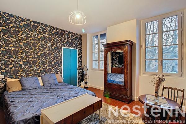 A VENDRE A DRAGUIGNAN SUPERBE APPARTEMENT T3 SPACIEUX de 100 m² en centre ville