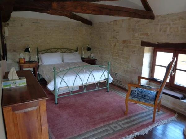 Charmant appartement de caractère d'une chambre avec piscine commune enterrée