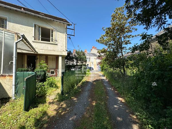 CHATEAUROUX - quartier Strasbourg - Maison avec jardin et dépendances