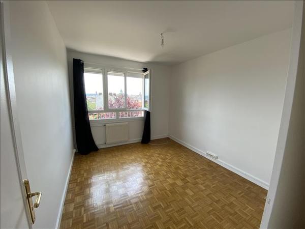 Appartement à louer 614 € CC LIMOGES 4 p 59 m² DPE E