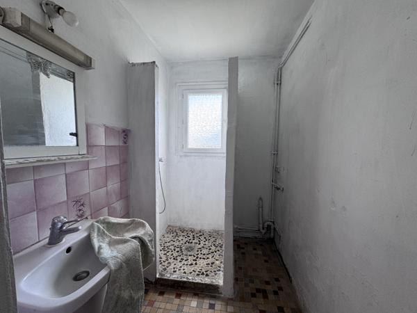 Maison à rénover proche de toutes les commodités