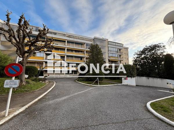 Location Studio 30.57 m² - LE TRIDENT Cannes La Bocca 06150