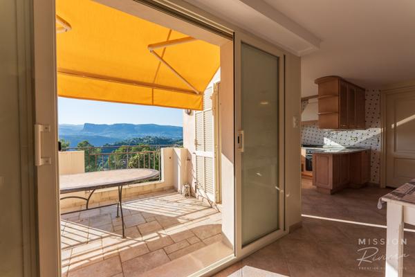 Nice (06200) Villa de 6 chambres dans les collines de Fabron, à Nice, avec piscine, garage et annexe