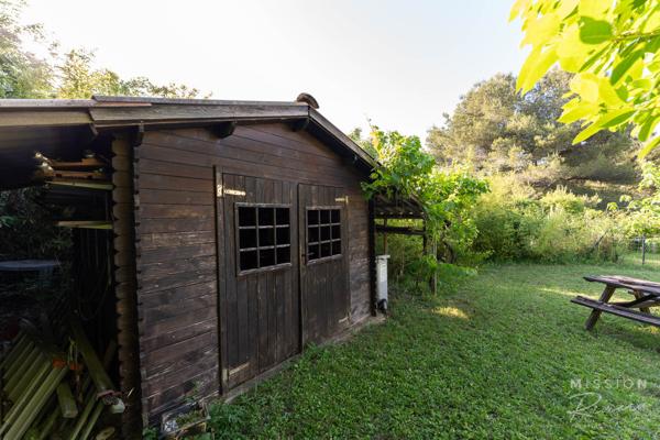 Nice (06200) Villa de 6 chambres dans les collines de Fabron, à Nice, avec piscine, garage et annexe