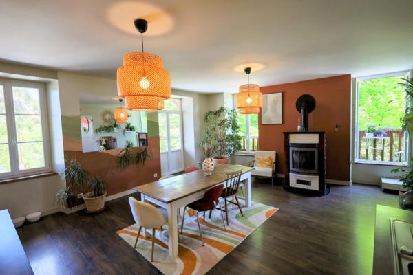 Maison de ville, 165 m², 4 chambres, local commercial