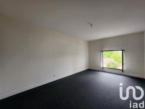 House for sale 3 rooms 78 m² Le Puy-Notre-Dame