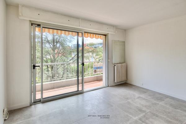 Antibes Studio 26 m2 Parking Cave