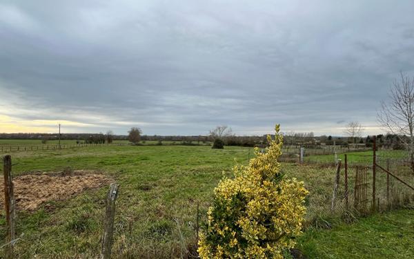 Maison à vendre    2 pièces •  Semallé