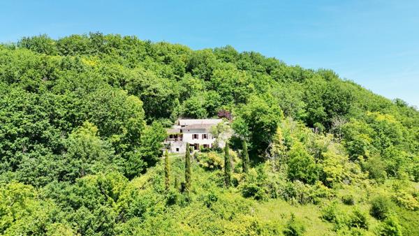 Vente maison 180 m² 8 Pièces Montaigu-de-Quercy